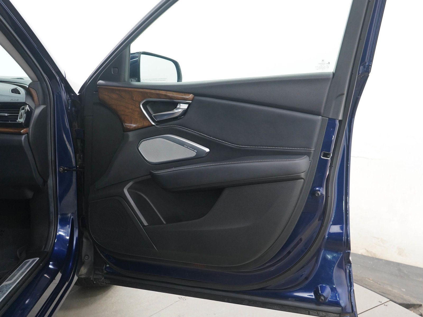 Used 2020 Acura RDX AWD/4WD image 9