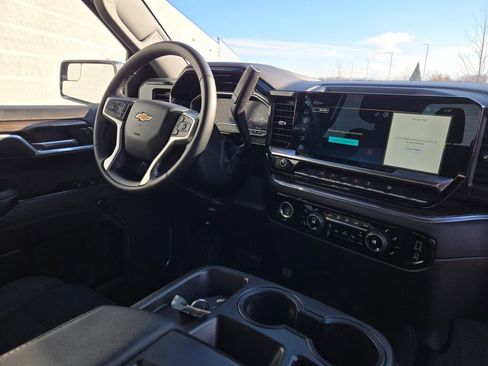 Used 2023 Chevrolet Silverado 1500 LT w/ Protection Package image 7