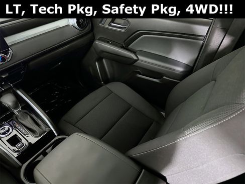 Used 2024 Chevrolet Colorado LT w/ LT Convenience Package II image 24