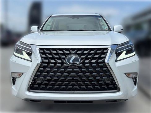 Used 2020 Lexus GX 460 Premium w/ Premium Package AWD/4WD image 2
