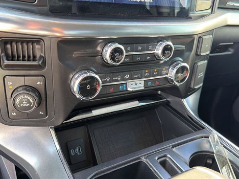 Used 2022 Ford F150 Lariat AWD/4WD image 26