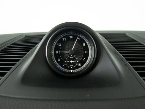 New 2026 Porsche Macan AWD/4WD image 24