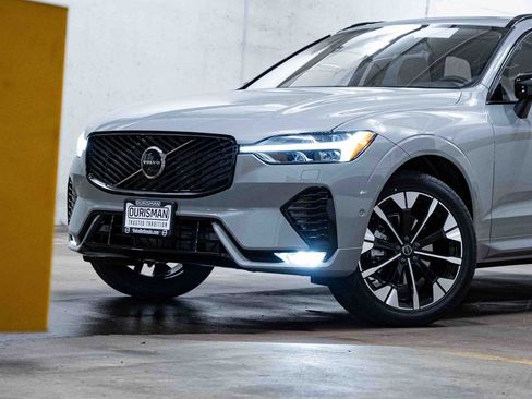 New 2026 Volvo XC60 B5 Ultra w/ Protection Package Premier image 2