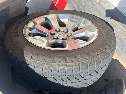 Used 2019 RAM 1500 Big Horn AWD/4WD image 11