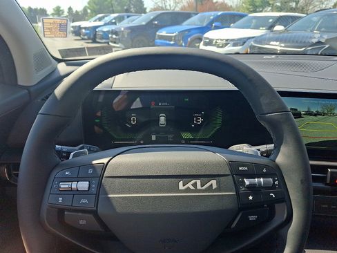 New 2026 Kia Sportage EX image 13