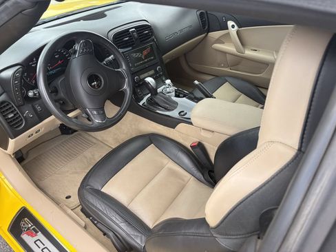 Used 2013 Chevrolet Corvette Grand Sport w/ 3LT Preferred Equipment Group RWD image 5