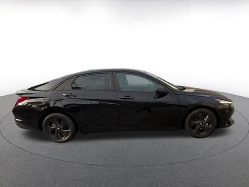 Used 2021 Hyundai Elantra SEL image 16