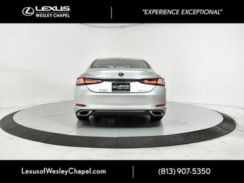 New 2025 Lexus ES 350 w/ Premium Package image 3