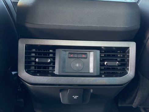 Used 2026 Ford F450 Platinum w/ FX4 Off-Road Package image 23