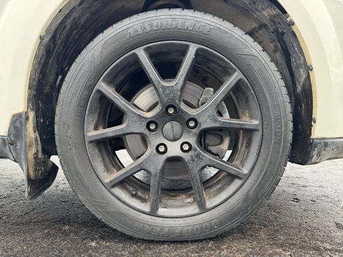 Used 2017 Dodge Journey SXT w/ Blacktop Package FWD image 13