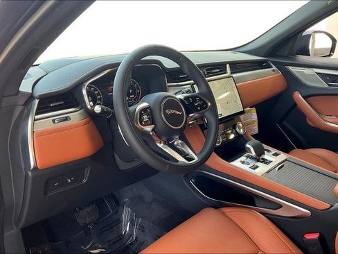 New 2026 Jaguar F-PACE R-Dynamic S image 7