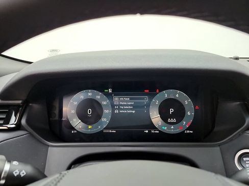 New 2026 Land Rover Range Rover Velar S AWD/4WD image 20