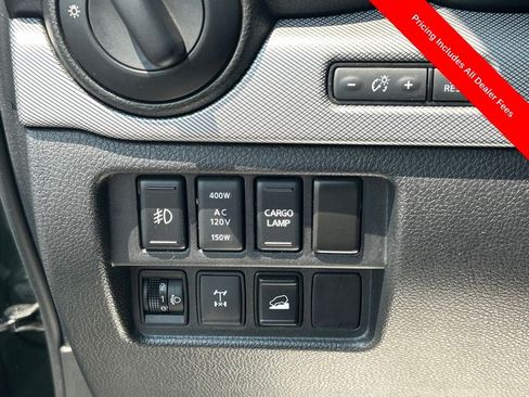 Used 2019 Nissan Titan PRO-4X AWD/4WD image 6