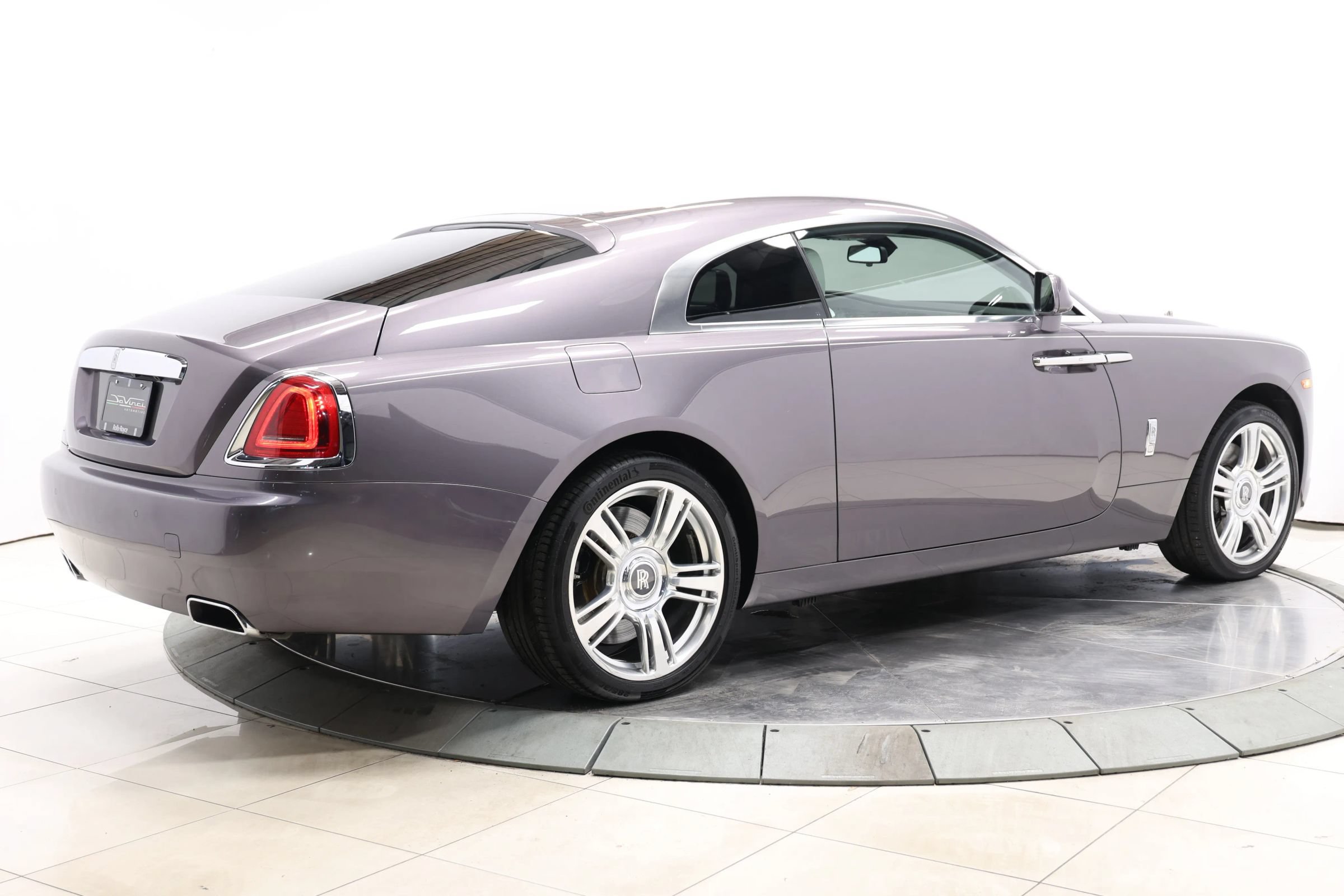 Used 2017 Rolls-Royce Wraith RWD image 6