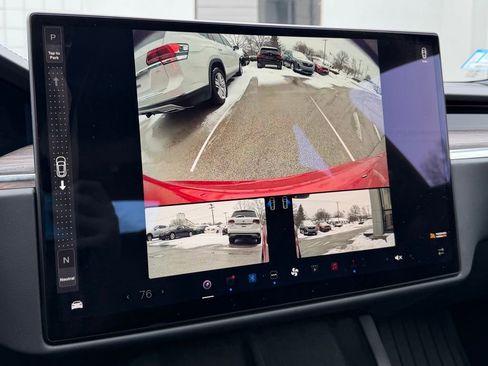 Used 2021 Tesla Model S Plaid image 40