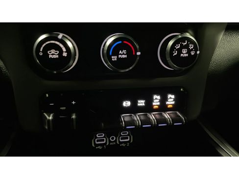 Used 2024 RAM 2500 Big Horn w/ Off Road Package image 18