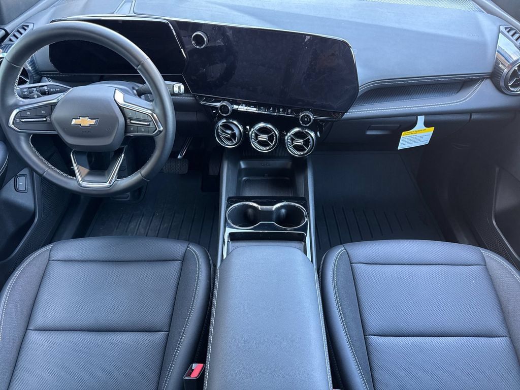 Used 2026 Chevrolet Blazer EV LT w/ LPO, Blackout Package FWD image 14