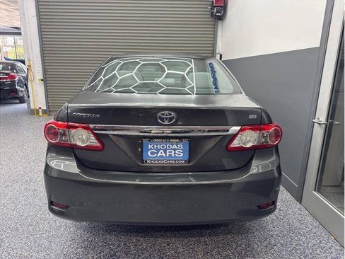 Used 2013 Toyota Corolla LE FWD image 4