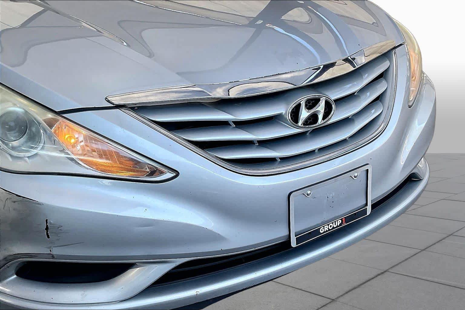 Used 2011 Hyundai Sonata GLS FWD image 28