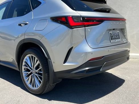 Used 2025 Lexus NX 350h AWD w/ Cold Area Package image 8