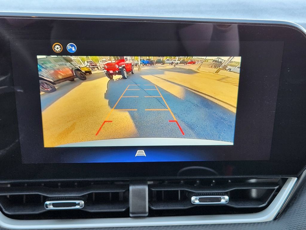 Certified 2026 Chevrolet Equinox LT FWD image 18