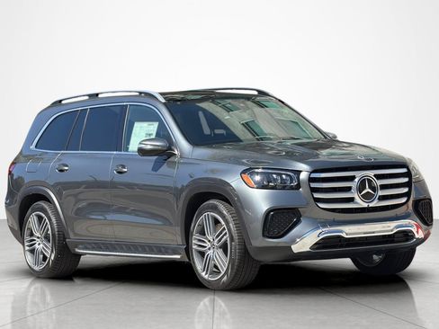 New 2026 Mercedes-Benz GLS 450 4MATIC image 7