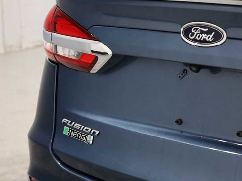 Used 2019 Ford Fusion Energi Titanium image 8