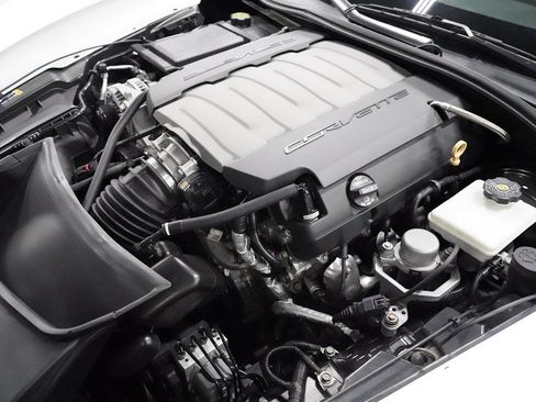 Used 2019 Chevrolet Corvette Stingray Convertible w/ 2LT Preferred Equipment Group RWD image 27