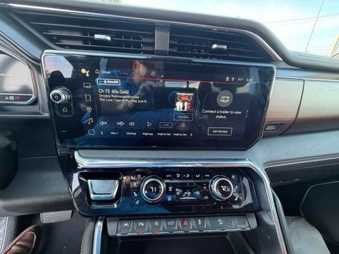 Used 2025 GMC Sierra 1500 Denali Ultimate AWD/4WD image 36