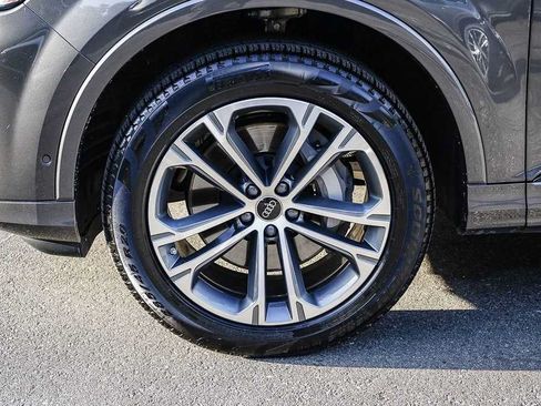 Used 2026 Audi Q7 2.0T Premium w/ Convenience Plus Package AWD/4WD image 9
