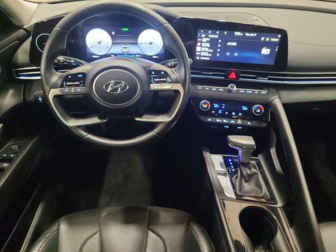 Used 2023 Hyundai Elantra Limited FWD image 22