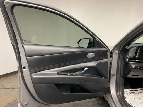 Used 2023 Hyundai Elantra Blue w/ Preferred Accessory Package image 10