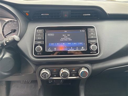 Used 2025 Nissan Kicks Play S image 25