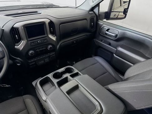 Used 2025 Chevrolet Silverado 2500 Custom w/ Custom Value Package AWD/4WD image 21