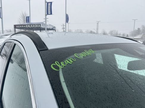 Used 2025 Ford Escape Platinum image 24