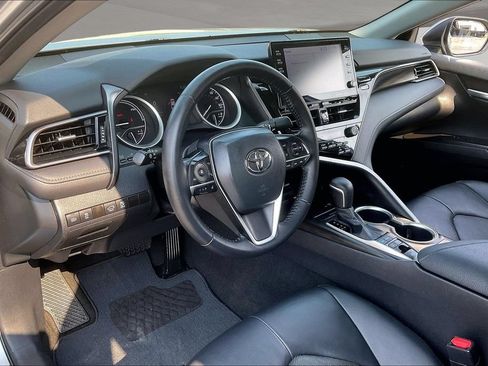 Used 2024 Toyota Camry XLE FWD image 17
