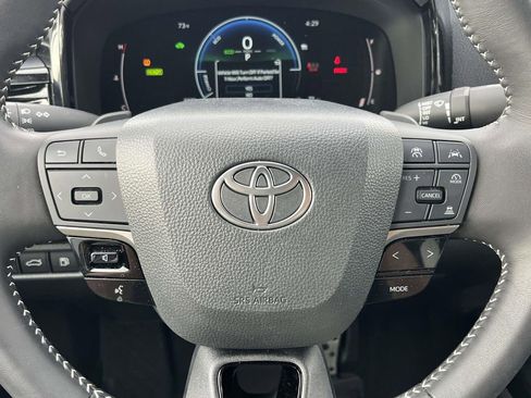 New 2025 Toyota Camry SE image 16