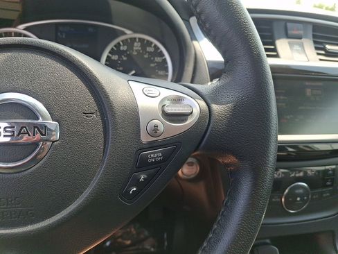 Used 2019 Nissan Sentra SV w/ Special Edition Package FWD image 22