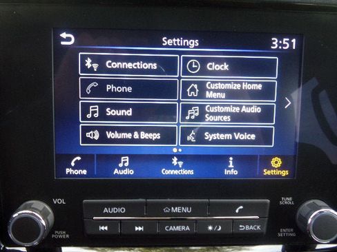 Used 2024 Nissan Frontier SV image 26