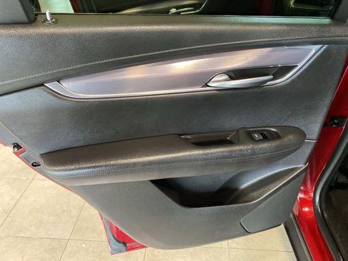 Used 2019 Cadillac XT5 Luxury w/ Advanced Security Package image 28