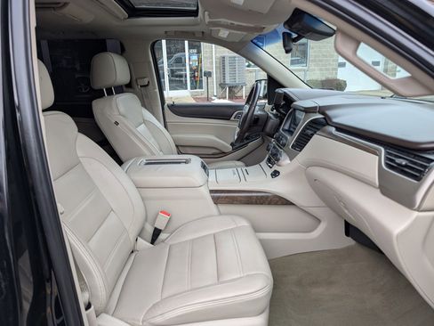 Used 2018 GMC Yukon Denali w/ Denali Ultimate Package image 28