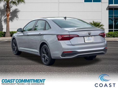 Used 2023 Volkswagen Jetta SE FWD image 8