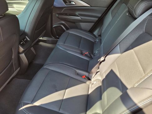 Used 2024 Chevrolet Equinox EV LT FWD image 16