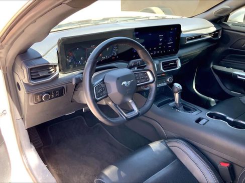 Used 2024 Ford Mustang Premium image 18