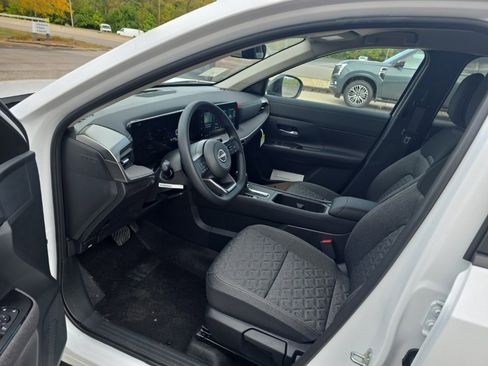 New 2026 Nissan Kicks SV w/ Cold Weather Package image 14