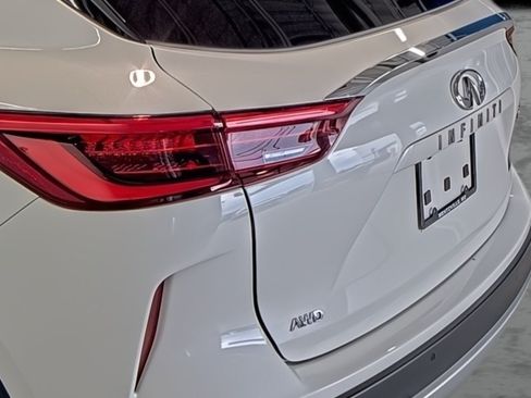 Used 2020 INFINITI QX50 Luxe AWD/4WD image 10