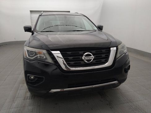 Used 2017 Nissan Pathfinder Platinum FWD image 14