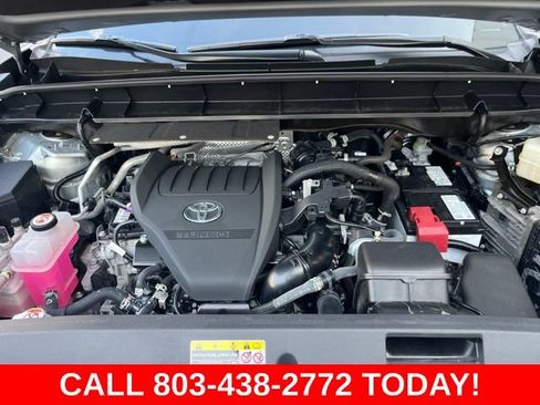 Used 2023 Toyota Highlander Limited FWD image 35