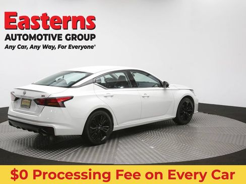 Used 2024 Nissan Altima 2.5 SR FWD image 41