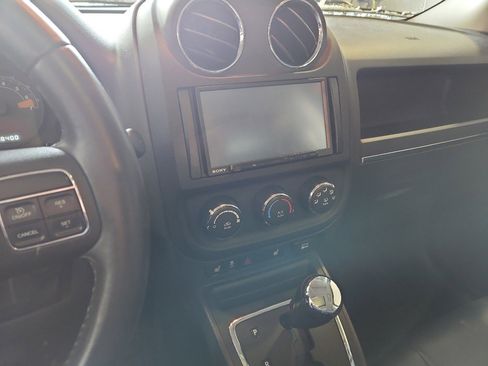 Used 2015 Jeep Patriot High Altitude image 12